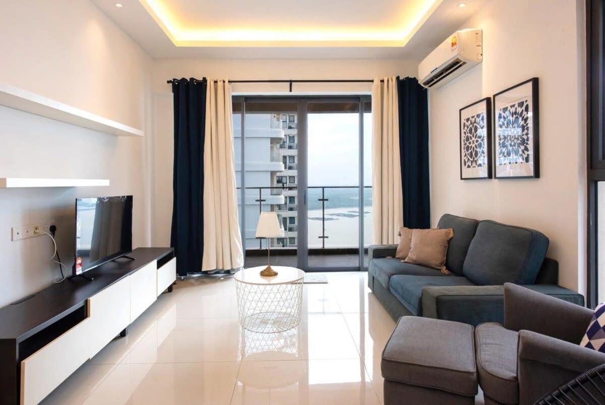 Comfy 3Br Apt In Danga Bay Free Parking Sea View Johor Bahru Zewnętrze zdjęcie
